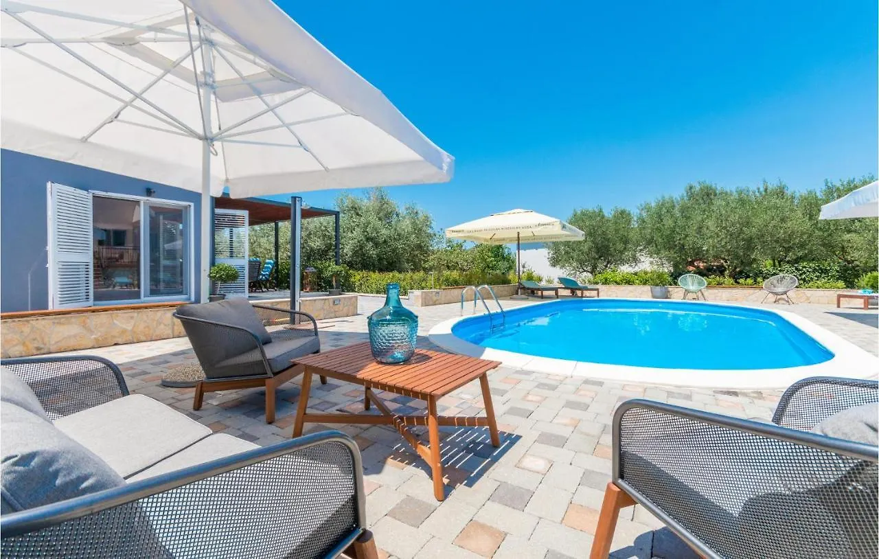 Vakantiehuis Beautiful home in Polaca w/ Outdoor swimming pool&4 Bedrooms Kroatië