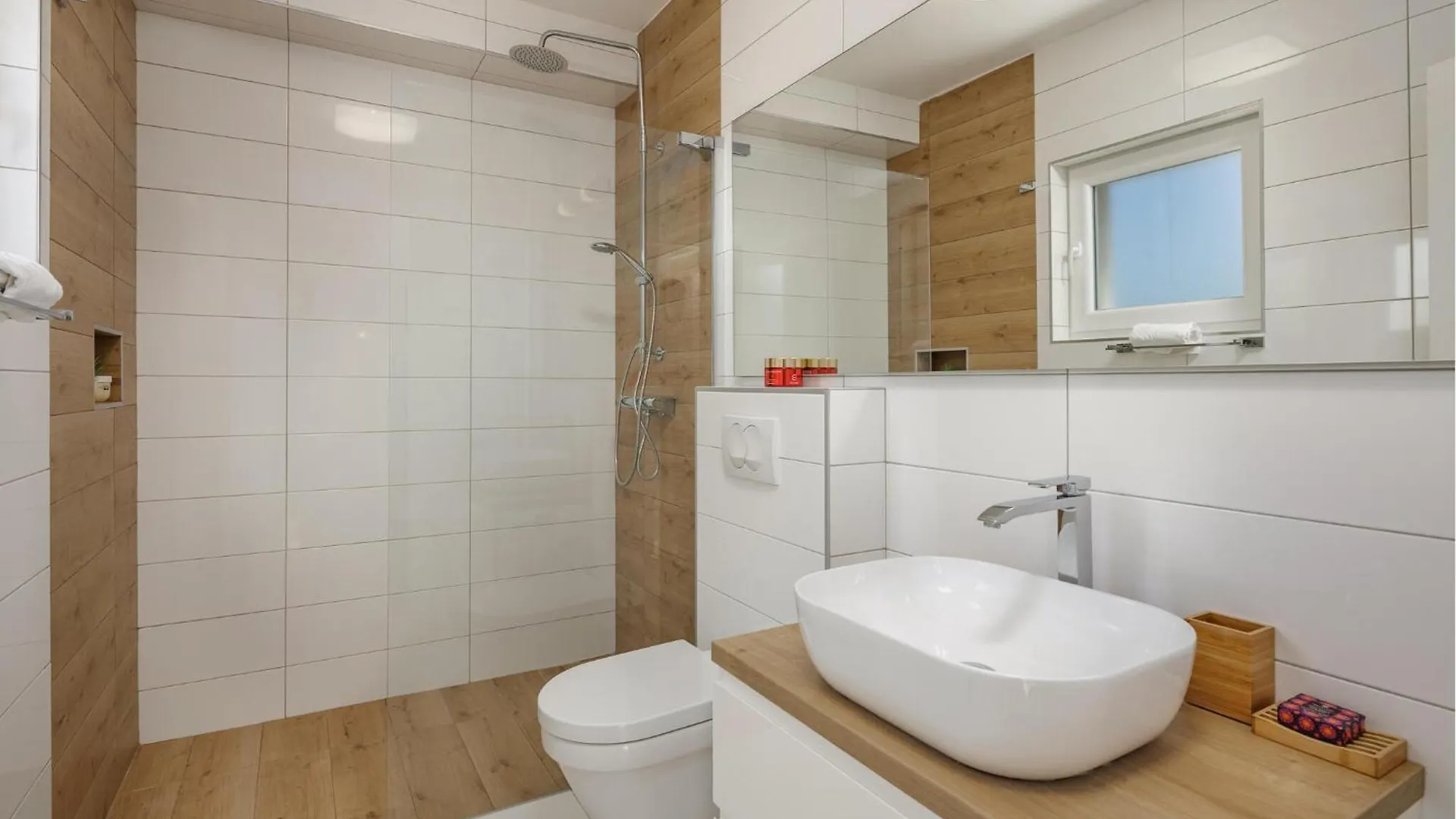 4 Bedroom Amazing Home In Polaca Holiday home