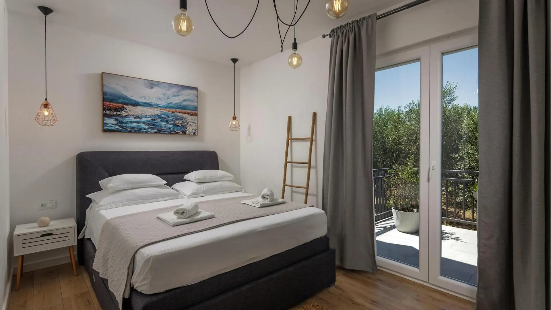 4 Bedroom Amazing Home In Polaca Holiday home