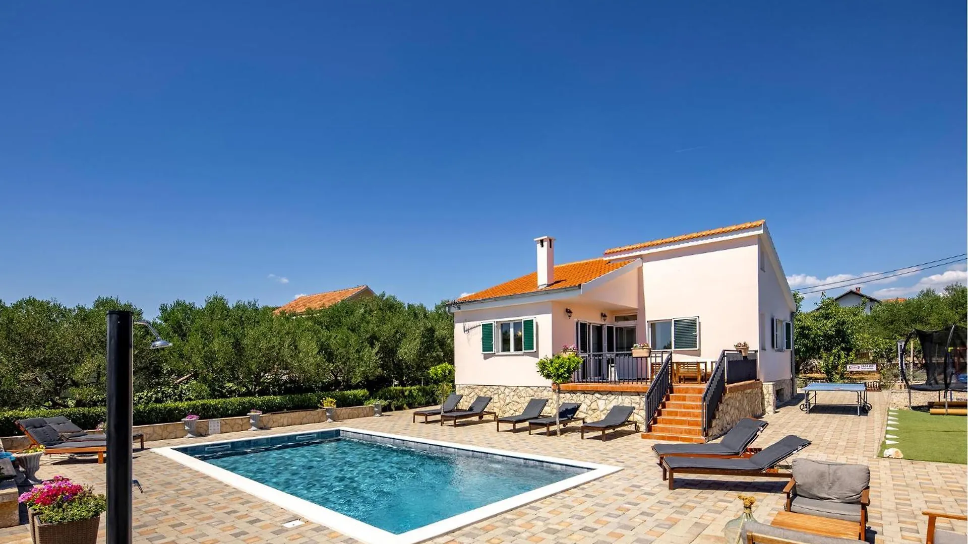4 Bedroom Amazing Home In Polaca Holiday home