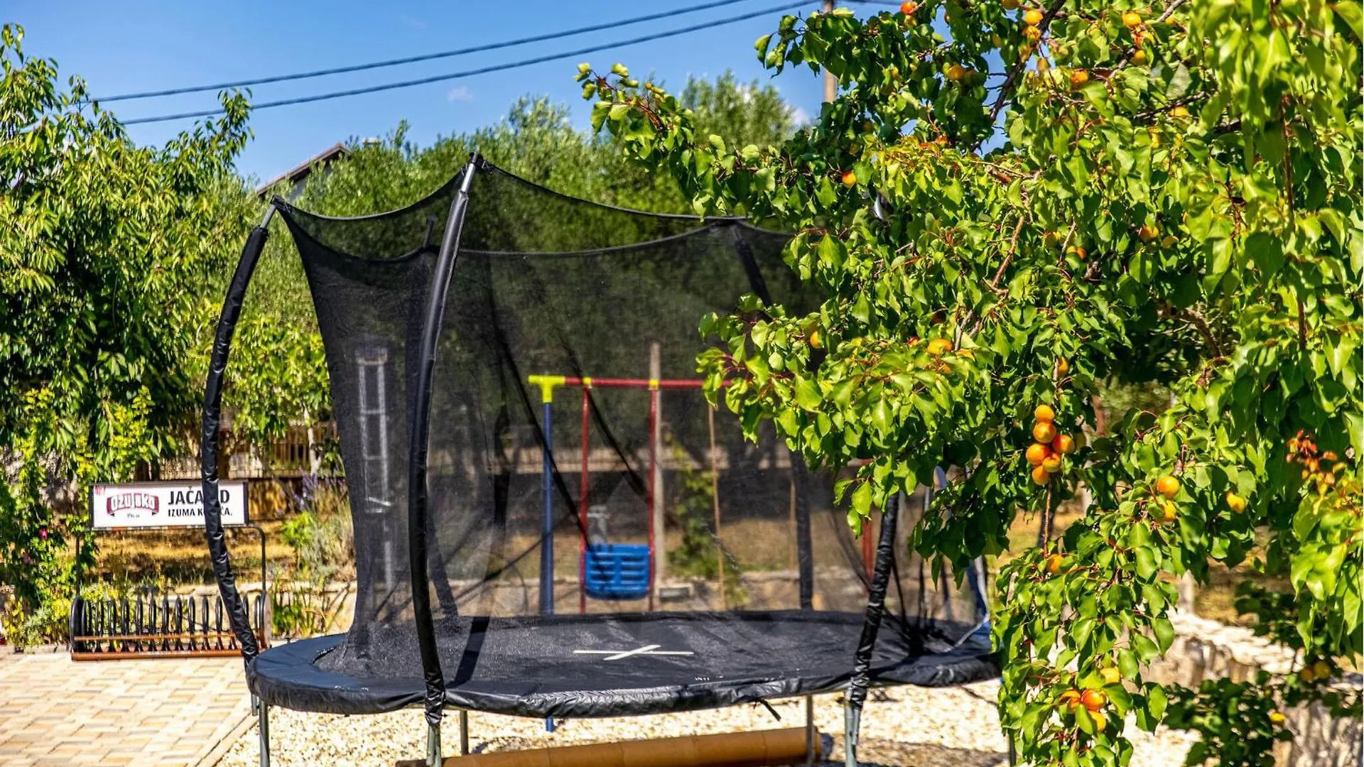 Holiday home 4 Bedroom Amazing Home In Polaca