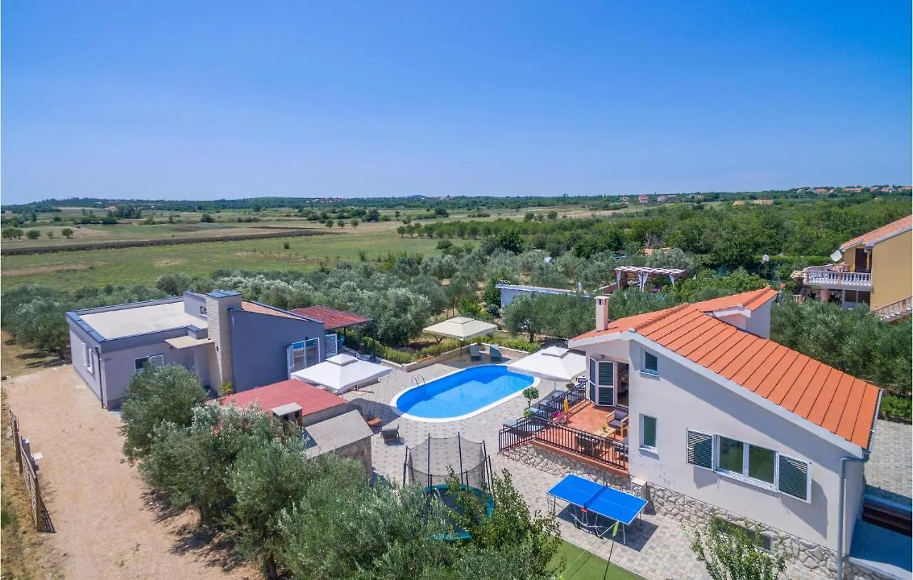 Ferienhaus 4 Bedroom Amazing Home In Polaca Kroatien