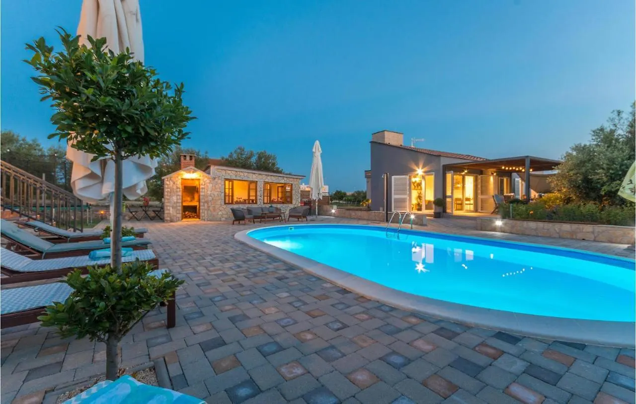 4 Bedroom Amazing Home In Polaca 0*,  Kroatien