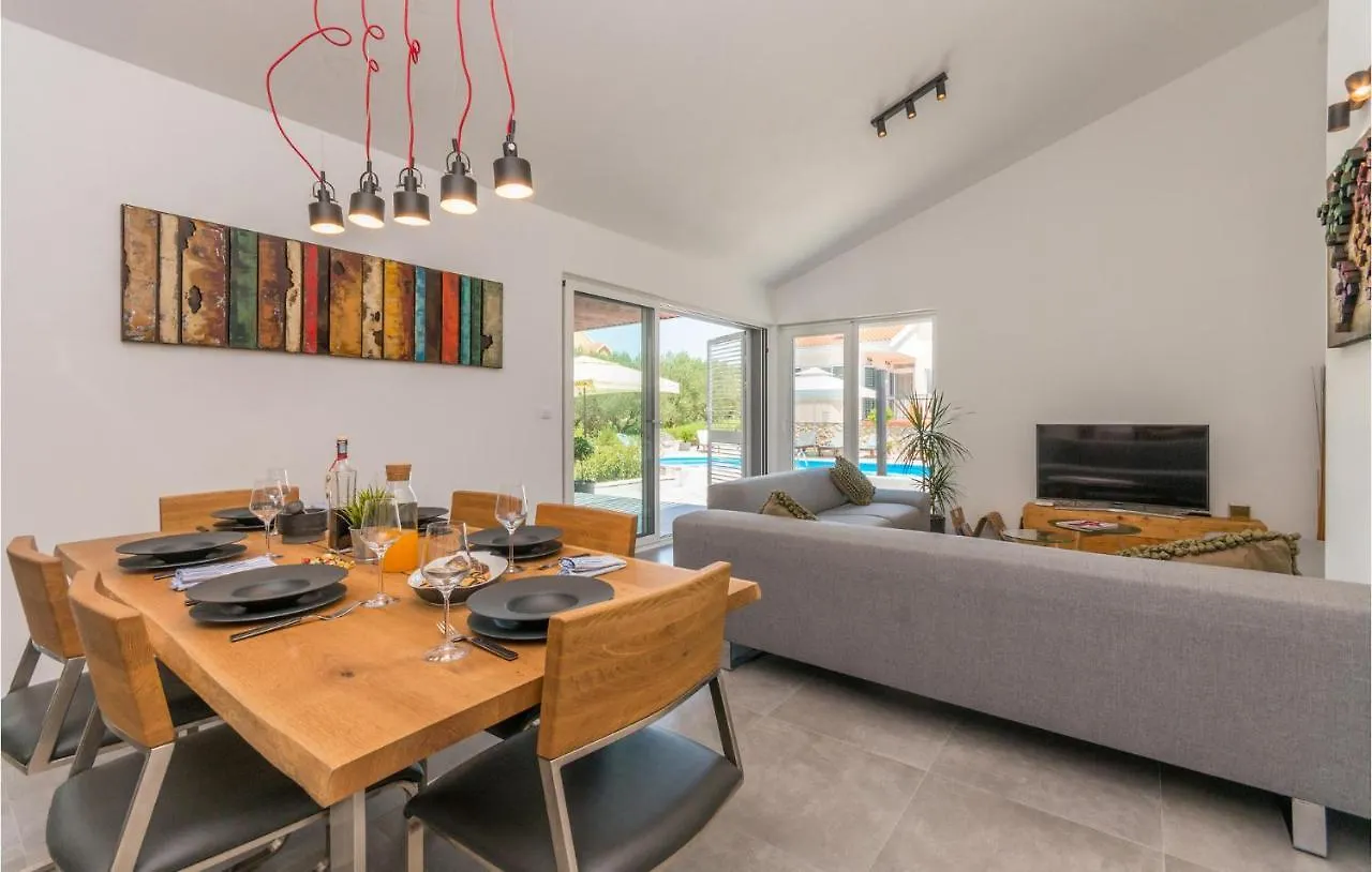 4 Bedroom Amazing Home In Polaca Ferienhaus