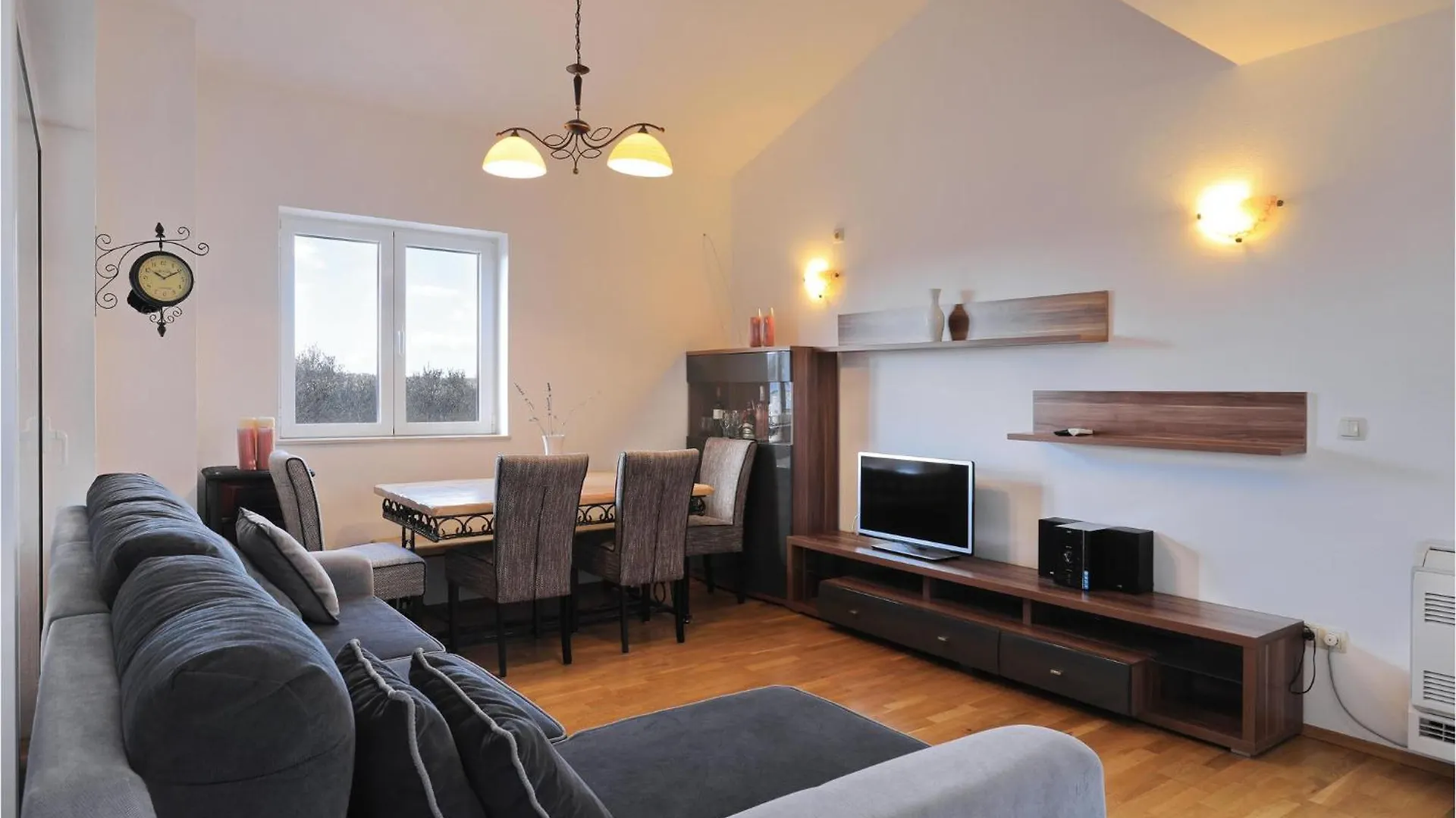 4 Bedroom Amazing Home In Polaca 0*,  Kroatien