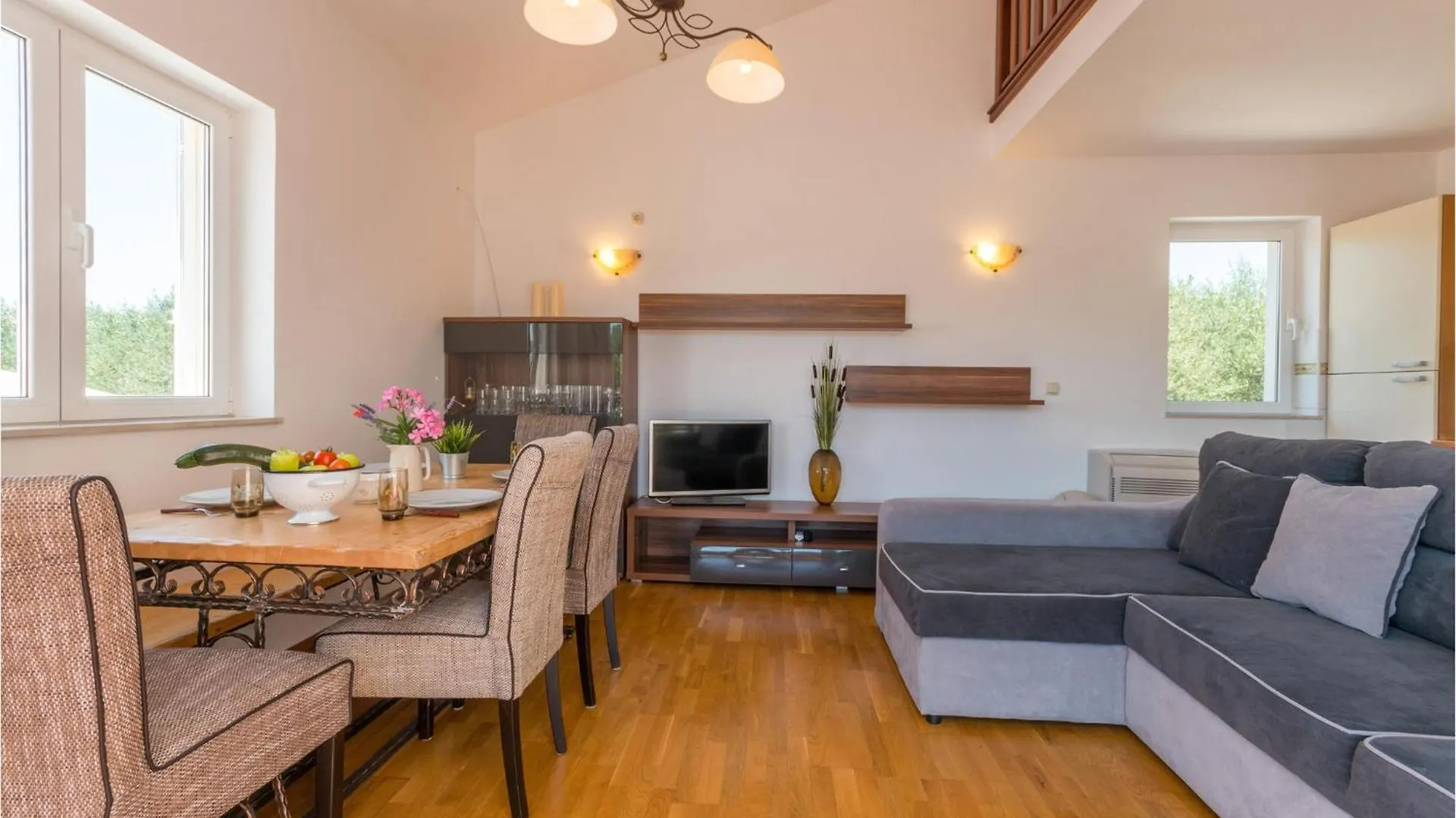 Ferienhaus 4 Bedroom Amazing Home In Polaca